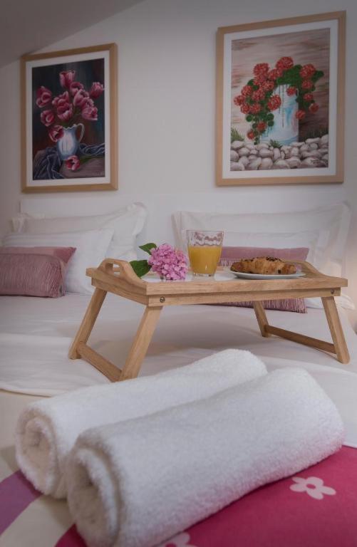 Villa J&J Apartments Residence With Swimming Pool Подстрана Екстериор снимка