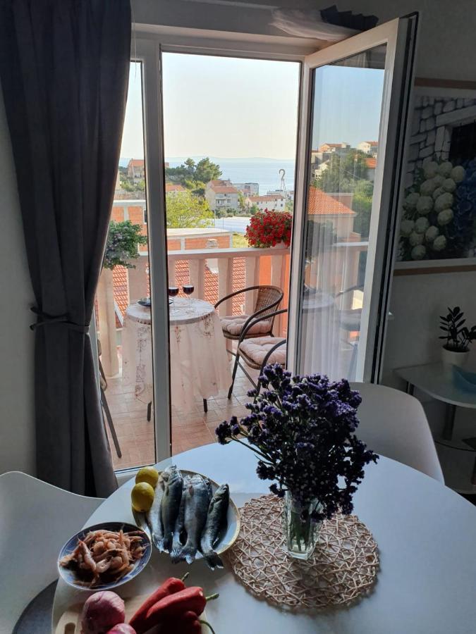 Villa J&J Apartments Residence With Swimming Pool Подстрана Екстериор снимка